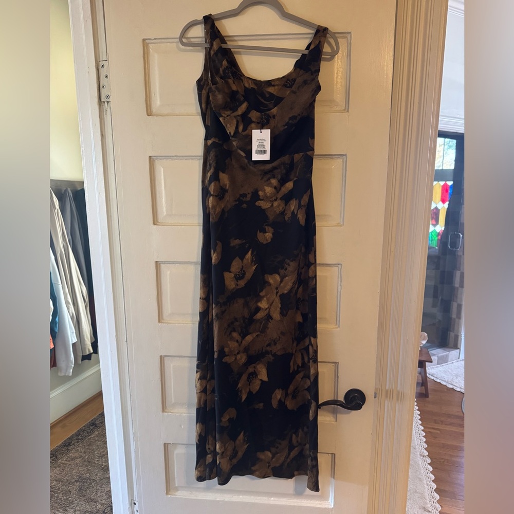 Showpo Dara Midi Dress - Picture 4 of 4